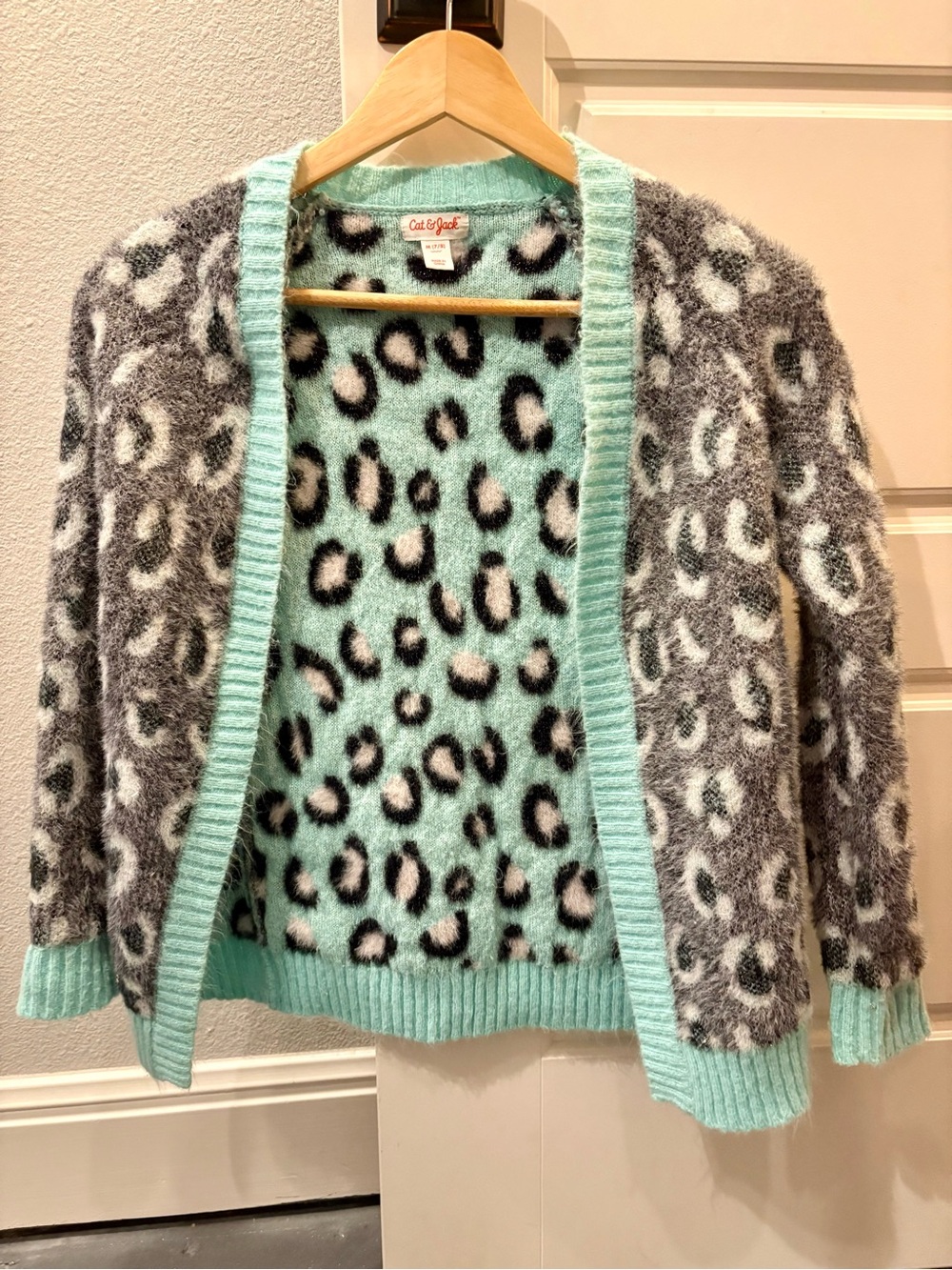 Cat & Jack Mint Leopard-Print Fuzzy Open Cardigan Sweater M (7/8)